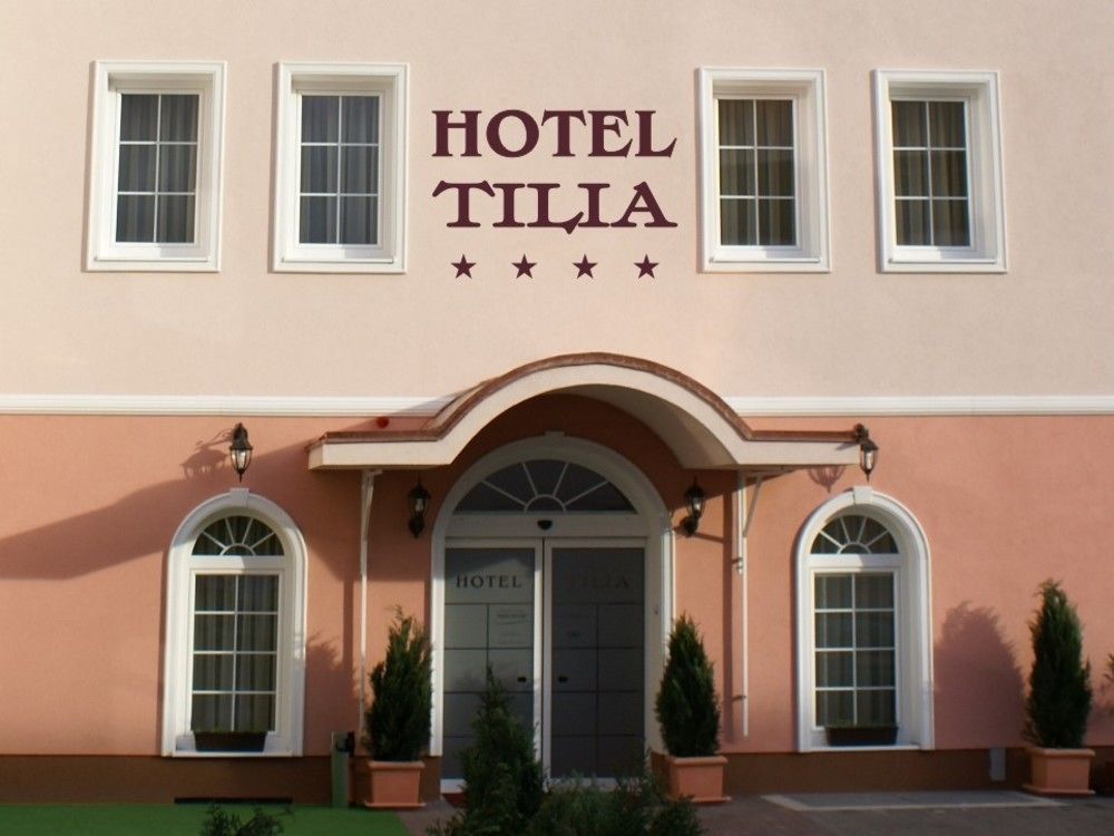 Hotel Tilia Pezinok Buitenkant foto